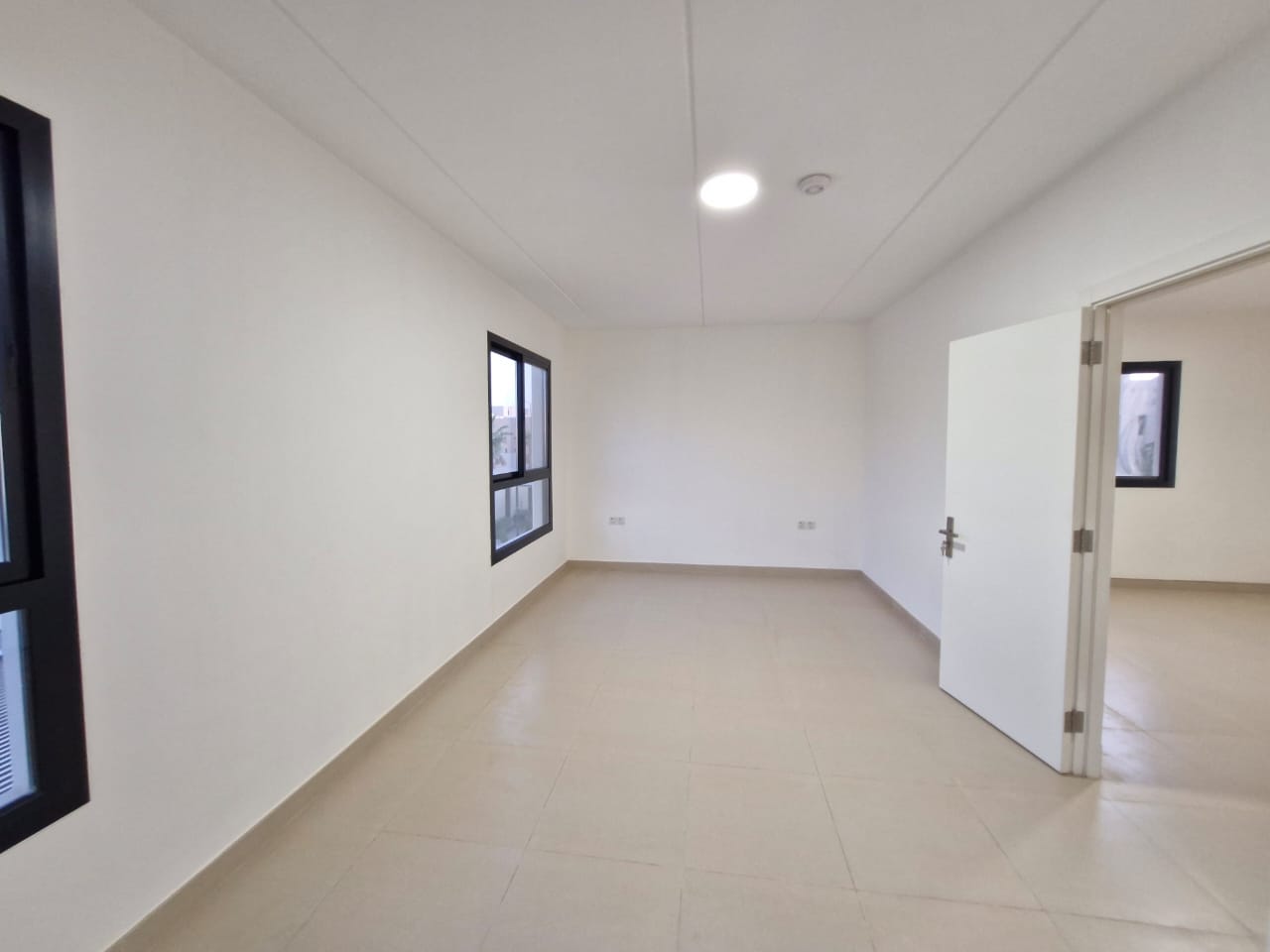 🏡 *Luxury Villa in Sedra – Roshn* ✨ 300 m² Modern Villa | Elegance Meets Functionality